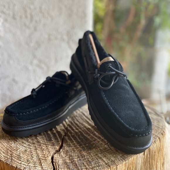 UGG Other - UGG DEX Lace-Slip-On